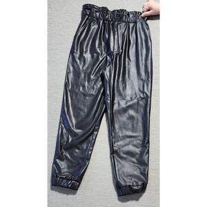 Abercrombie & Fitch Faux Leather Jogger Pants Women’s Size M NWT